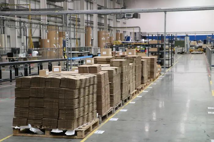 Ecommerce order fulfilment pick and pack warehouse UK