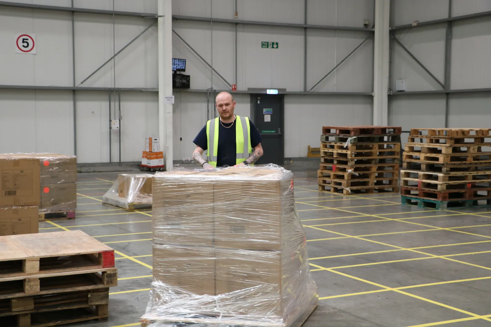 Supplement fulfilment warehousing and storage system at Launch Fulfilment UK